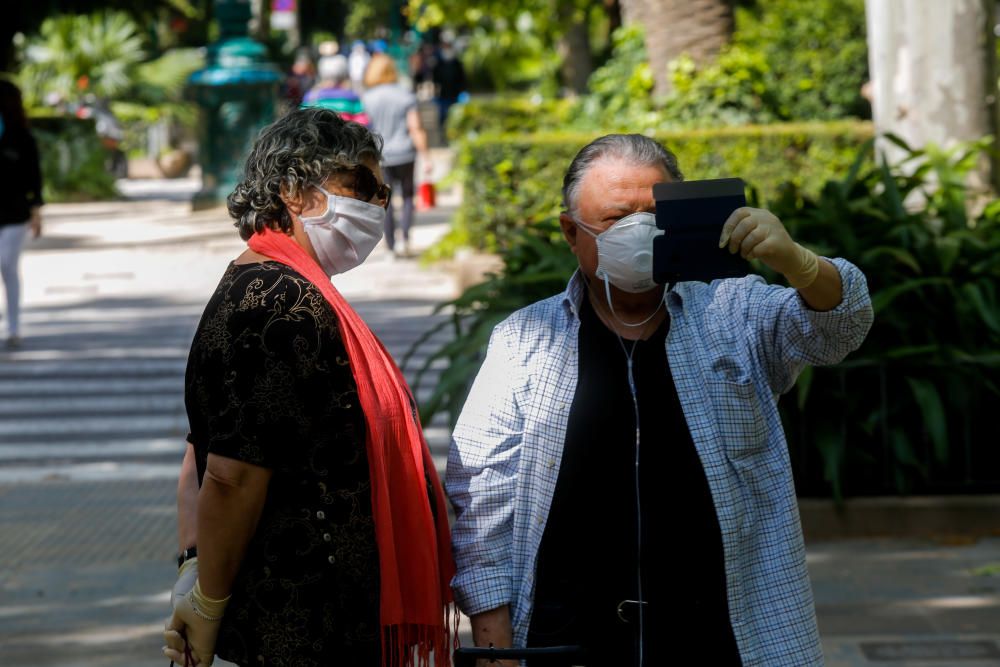 Los mayores también comienzan sus paseos