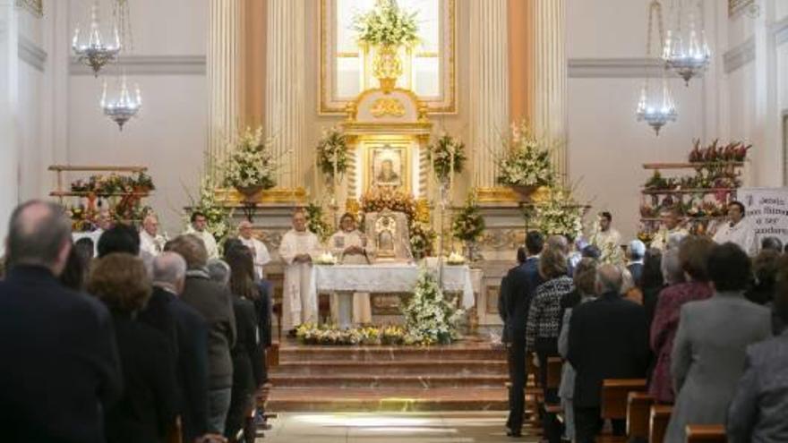 Ofrenda de flores a la Patrona de Mutxamel