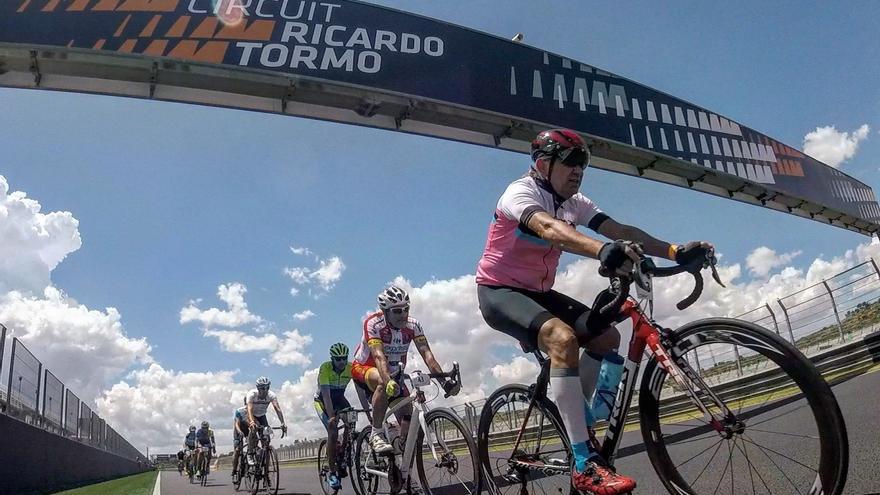 El Circuit Ricardo Tormo celebra la XIX edición del Duatlón con 500 inscritos