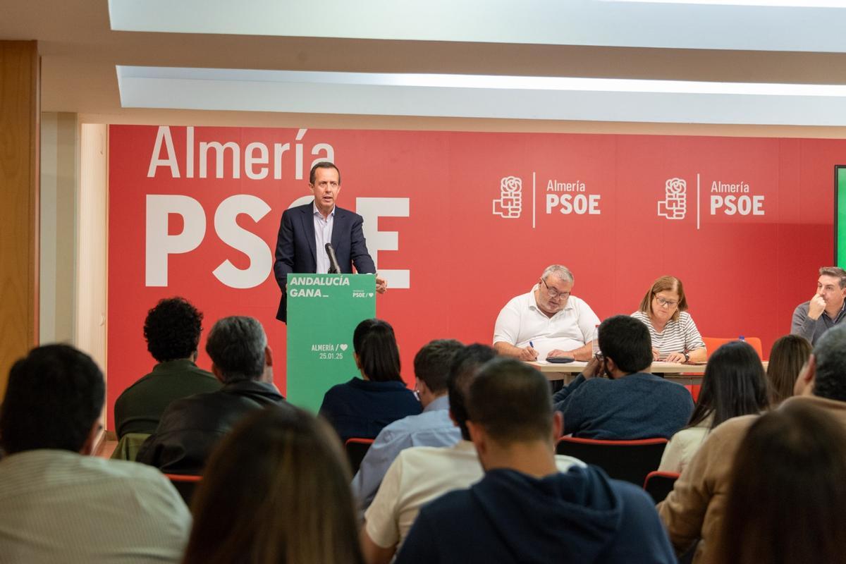 El secretario general del PSOE de Almería, José María Martín