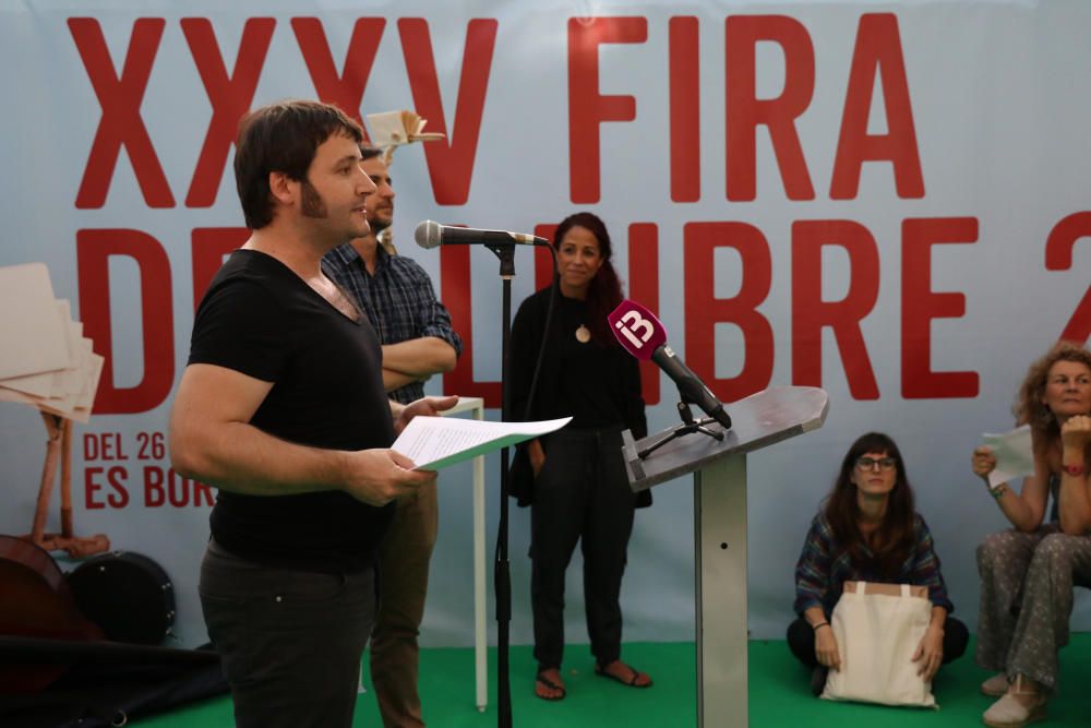 Carles Rebassa y L'Equilibriste inauguran la Fira del Llibre