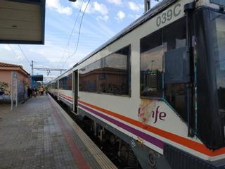 Evacuados los pasajeros de un tren en Salomó (Tarragona) por un incendio