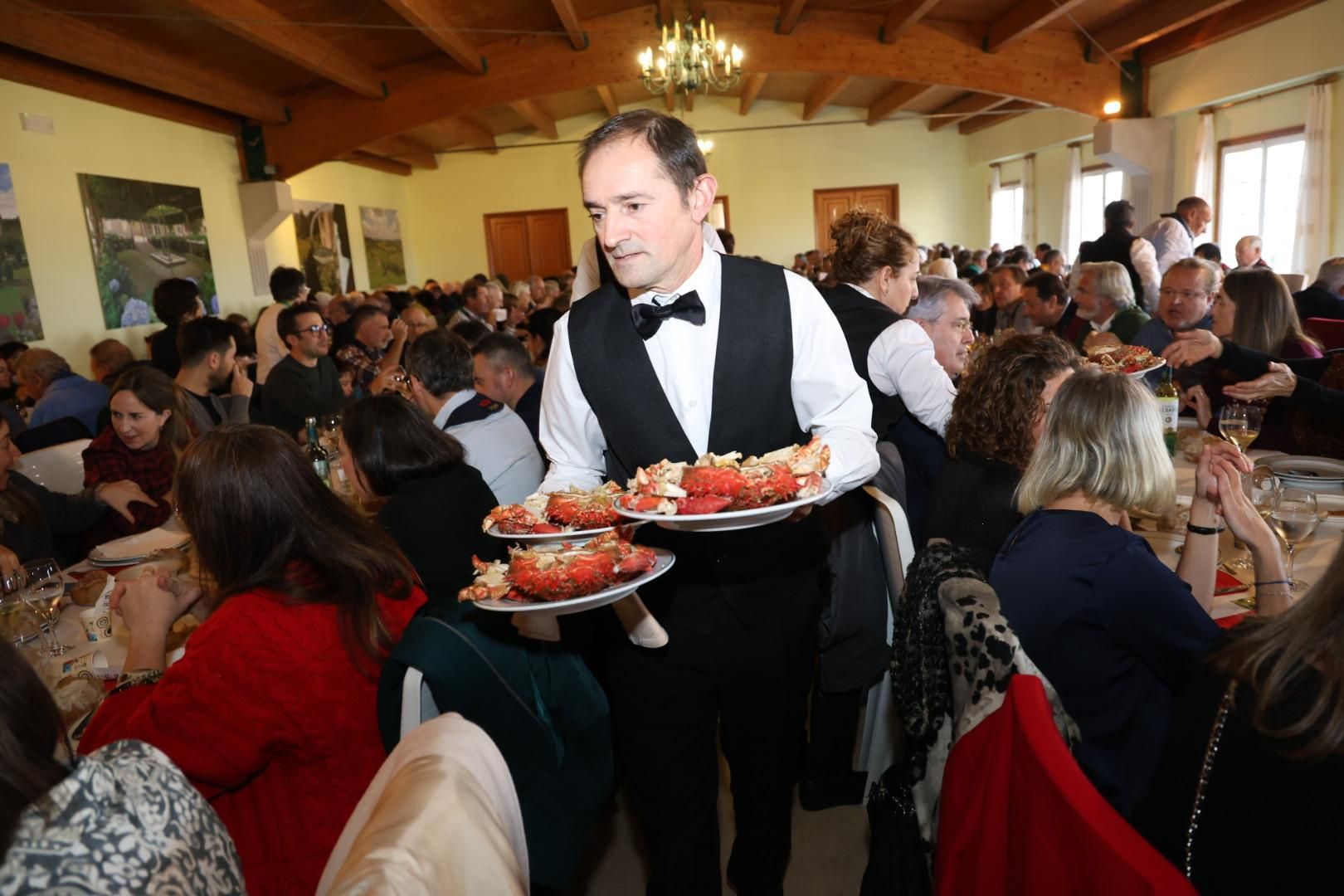 El almuerzo oficial del XXXI Capítulo da Cofradía do Centolo Larpeiro.