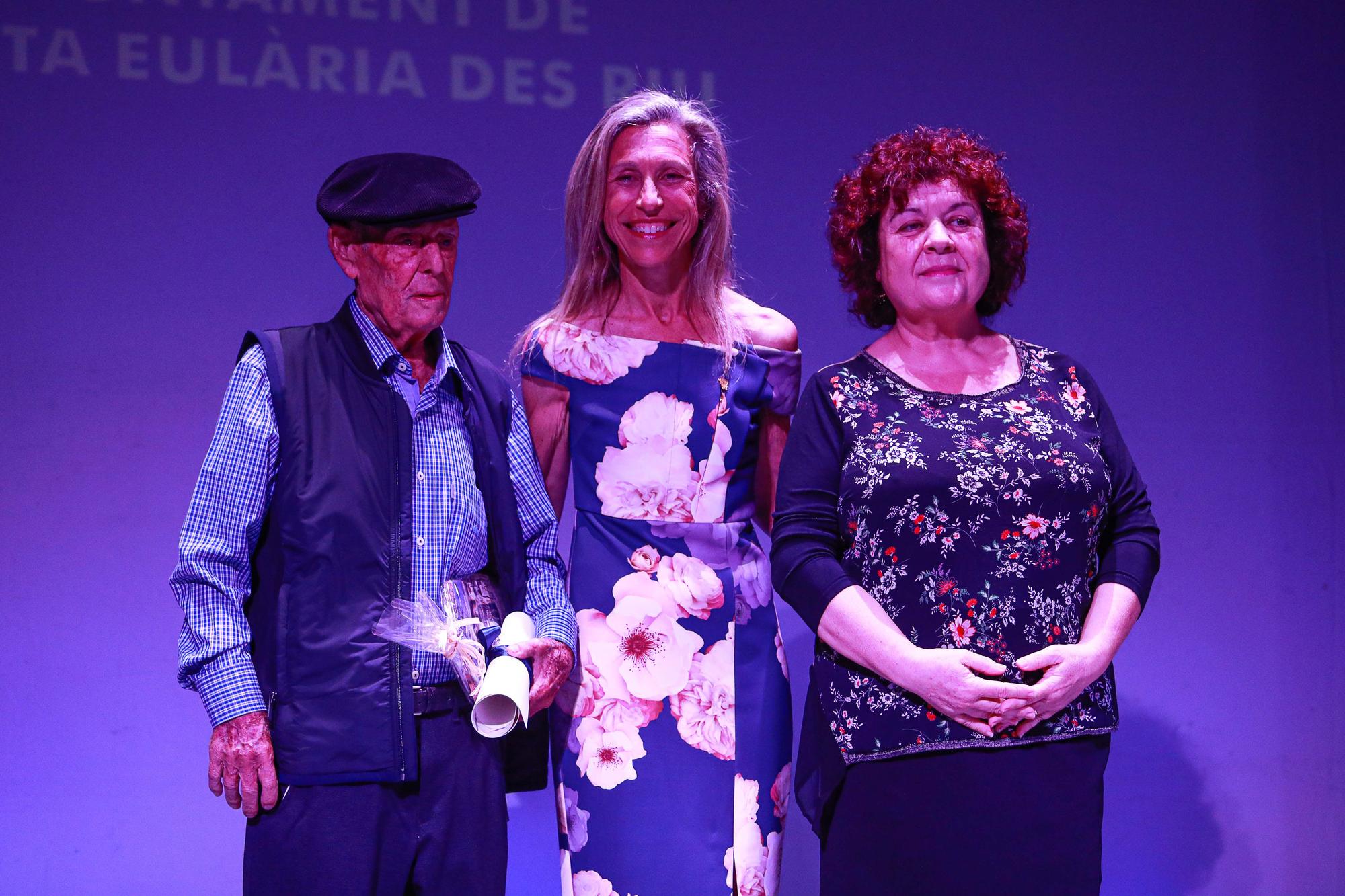 Galería de imágenes de la gala de la Medalla de Oro y de los Premios Xarc en Santa Eulària