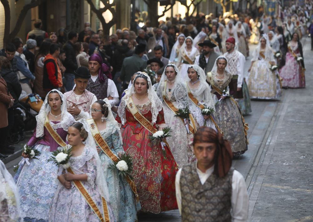 Búscate en la Ofrenda de Sagunt