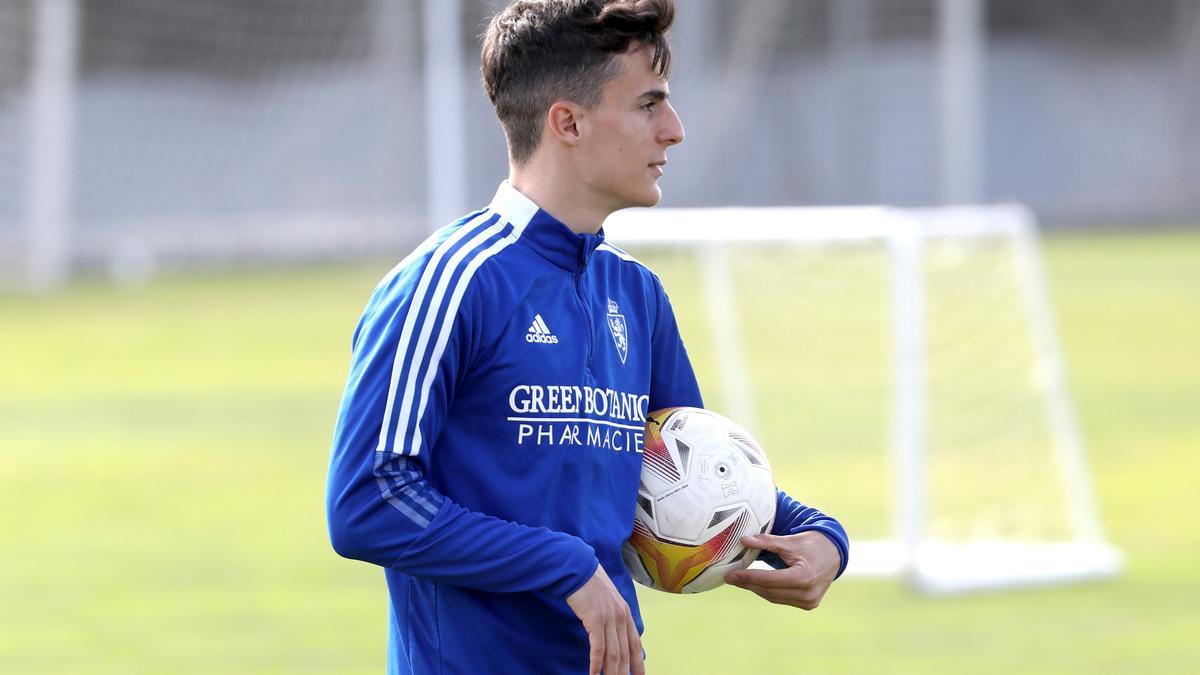 Francés, en un entrenamiento del Real Zaragoza en esta temporada.