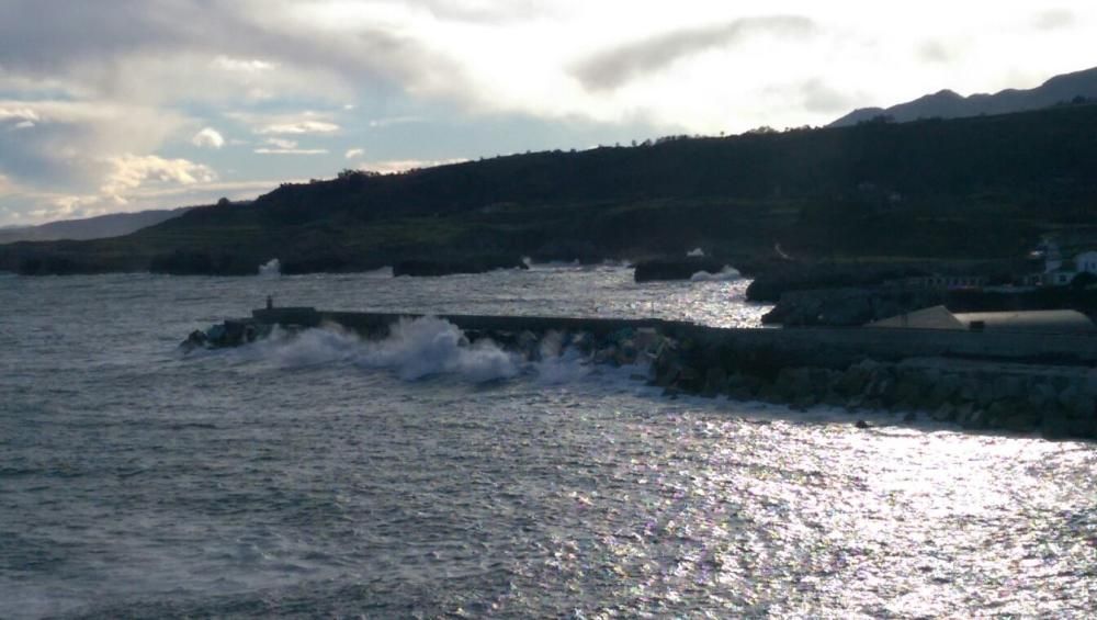 Temporal de viento y oleaje en Asturias