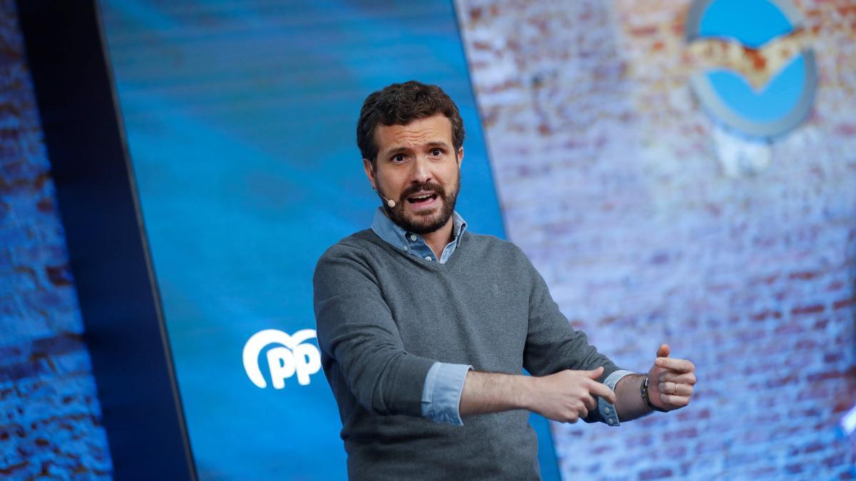 Casado confía en una mayoría amplia para Ayuso y no perder tiempo en negociar