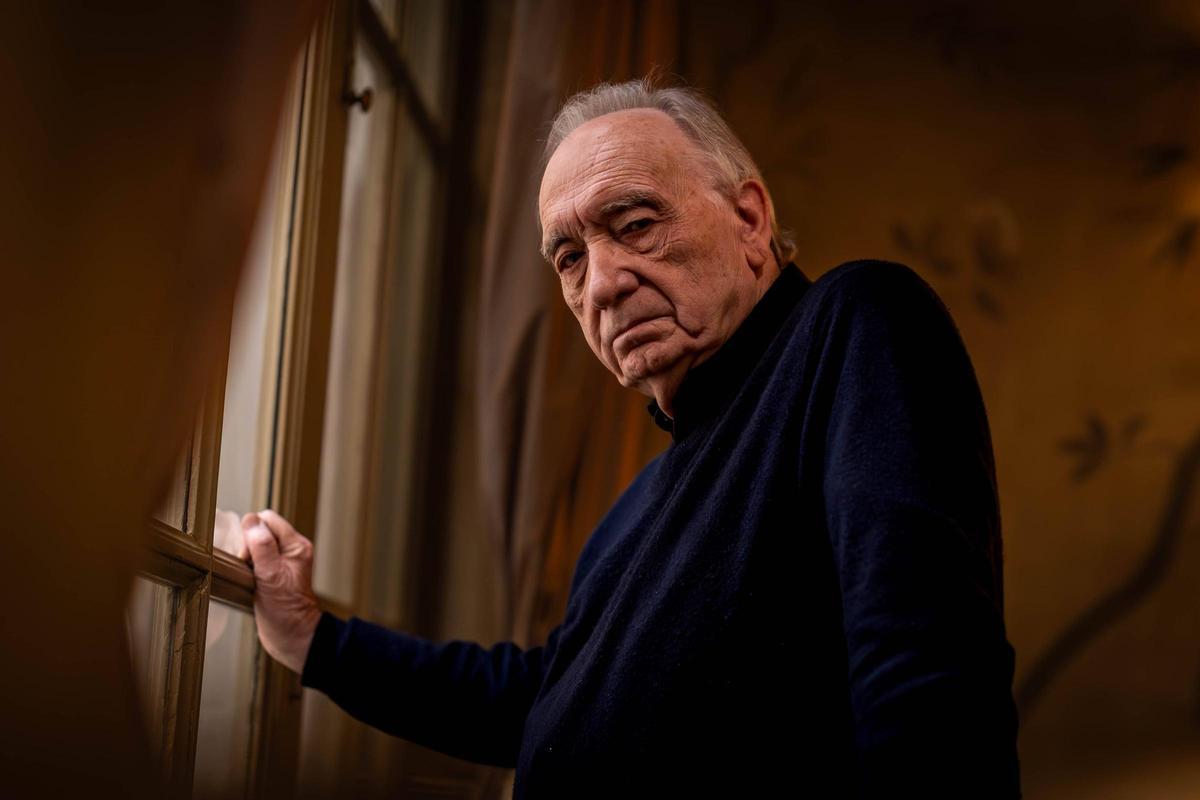 Fernando Méndez-Leite,director de la Academia de Cine,fotografiado en el Hotel Palace de Barcelona.