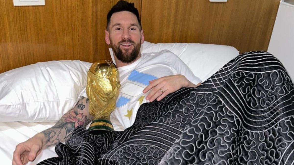 Messi celebra el triunfo del Mundial de Qatar