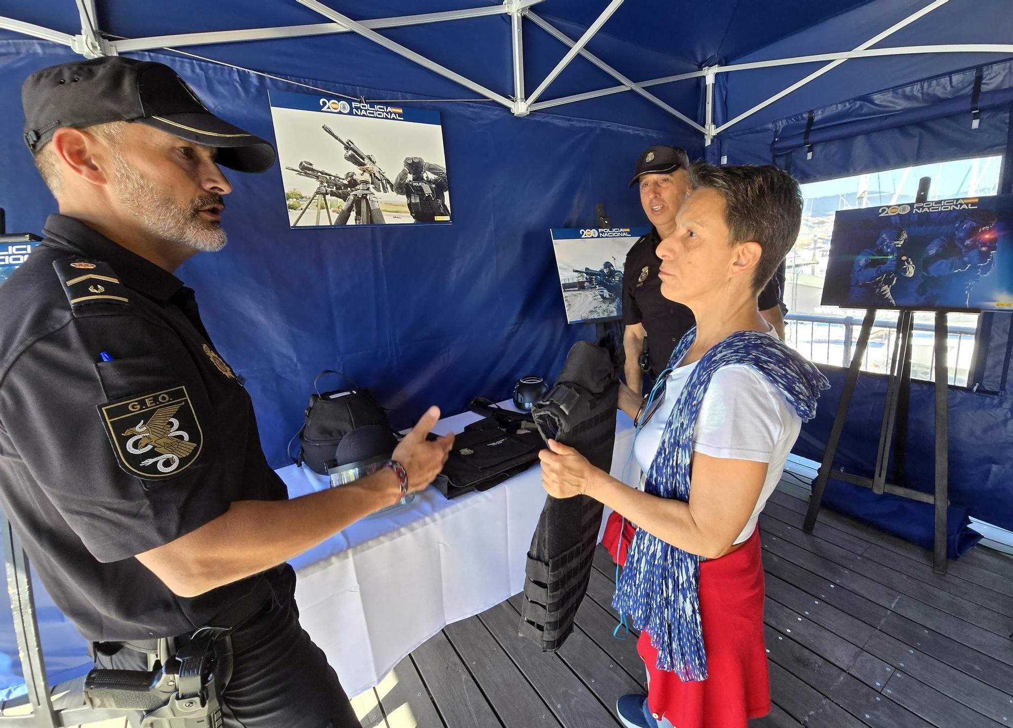 Vigo inaugura con la "Exposición de Medios" las celebraciones del Día de la Policía Nacional