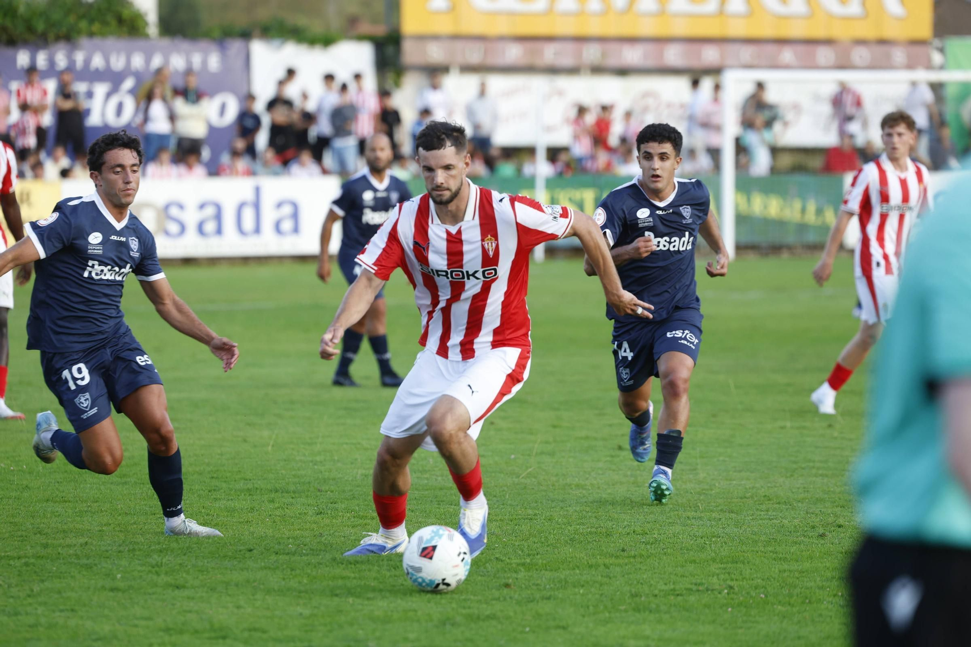 EN IMÁGENES: así fue el choque entre el Sporting y el Marino de Luanco
