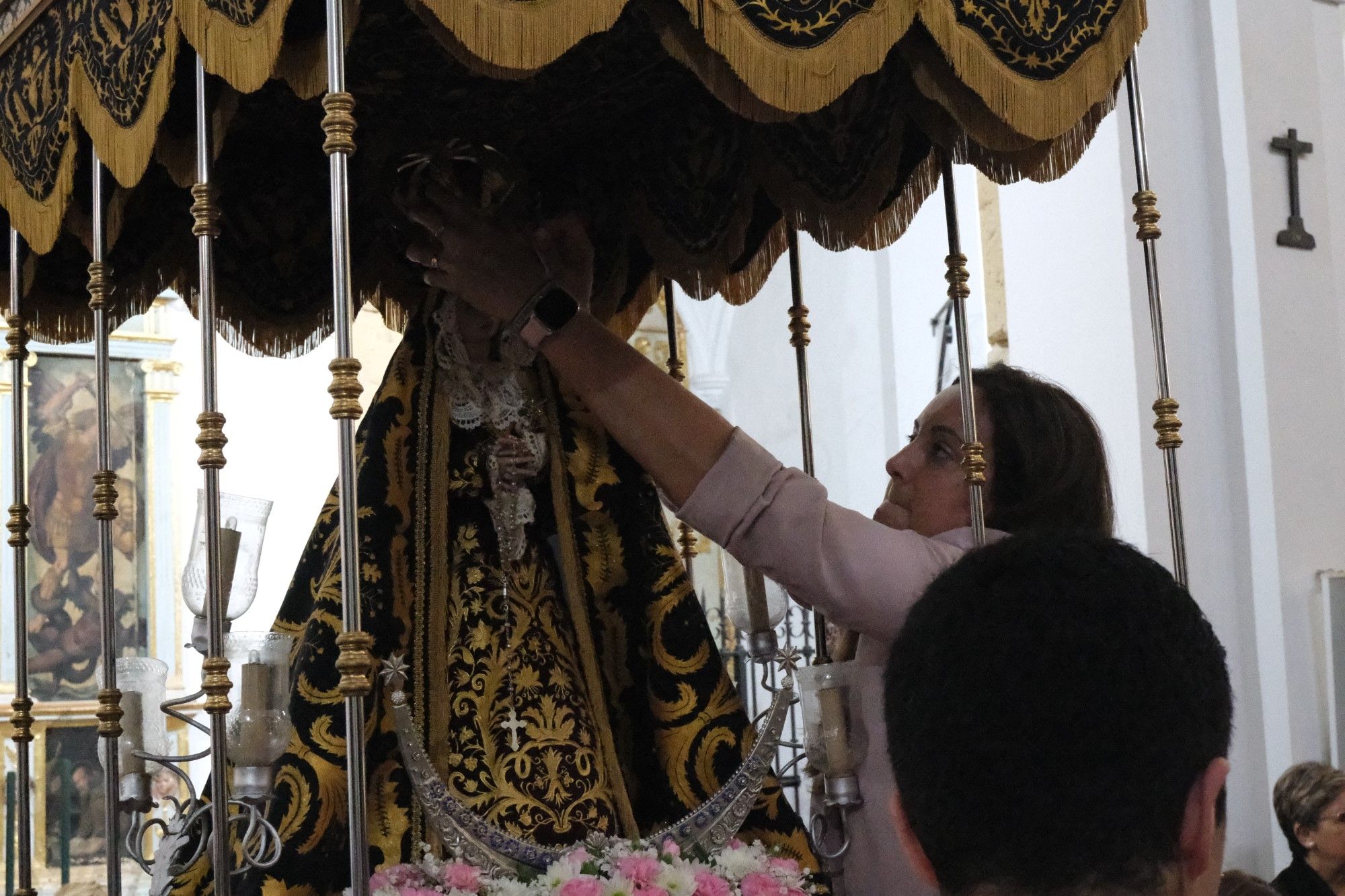 Concentración de tronos chicos en Antequera