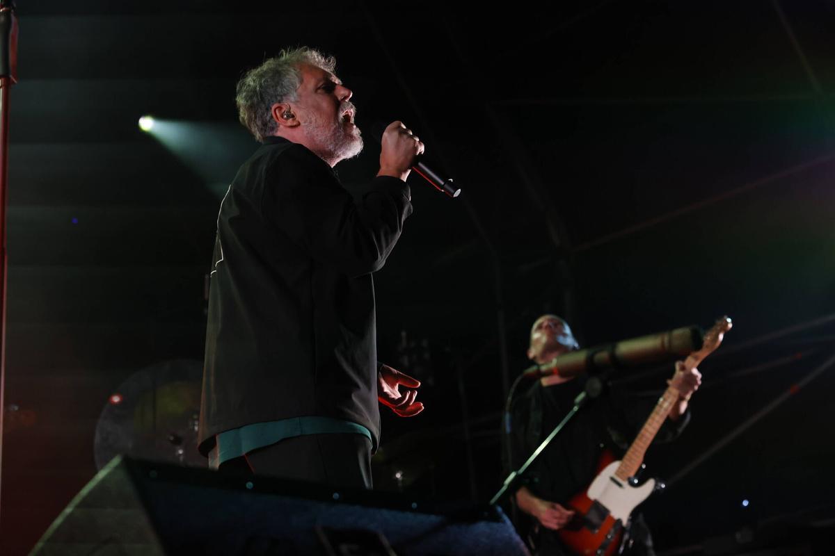 En imágenes: Así fue el concierto de Iván Ferreiro en Luanco al Mar En imágenes: Así fue el concierto de Iván Ferreiro en Luanco al Mar