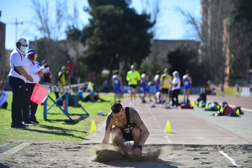 Atletismo nacional Máster sábado en la pista de Atletismo de Cartagena