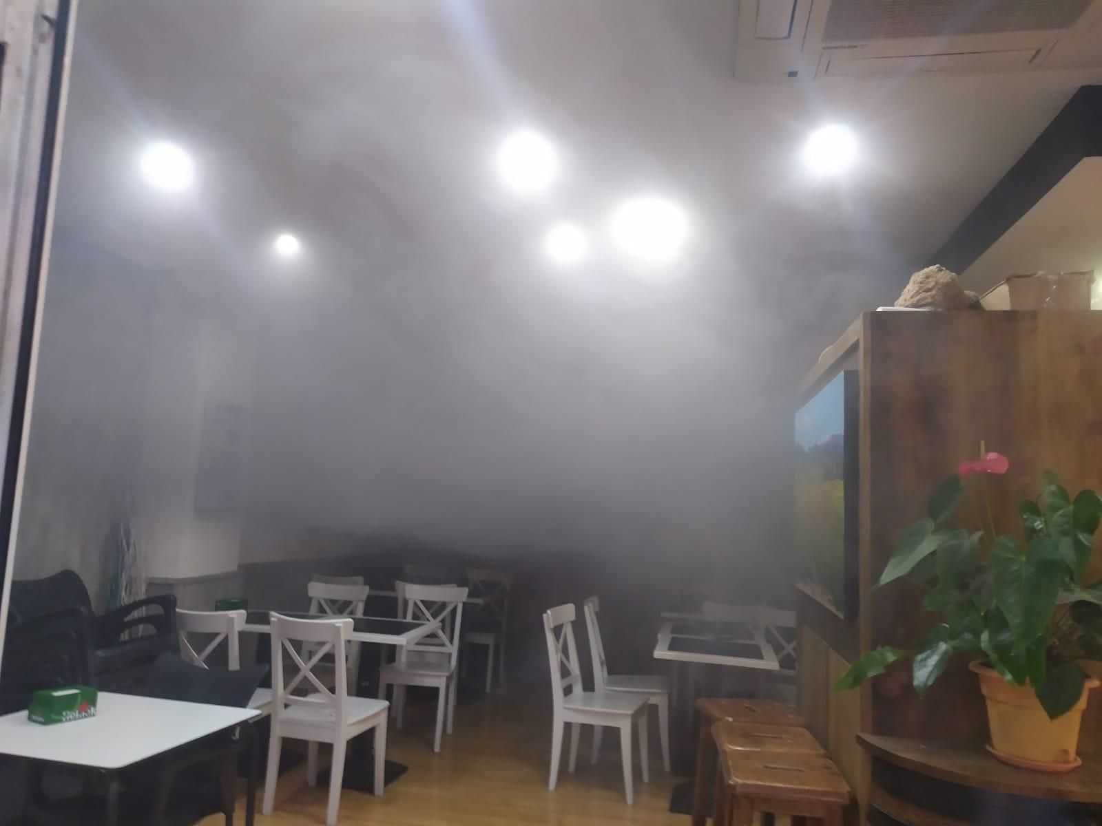 Incendi a la campana extractora d&#039;un bar de Figueres