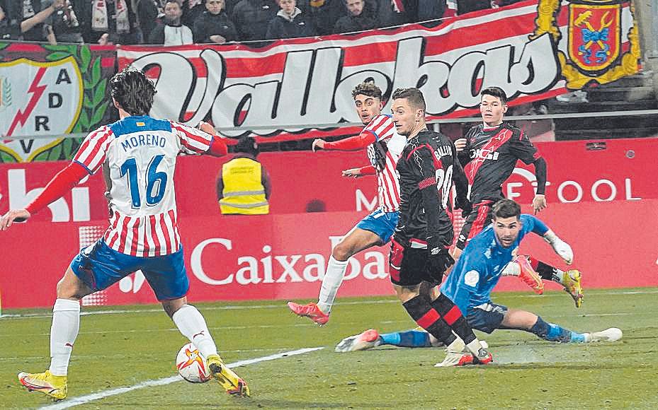 El fora de joc de Gabri va impedir que el gol de Moreno suposés el 2-2 contra el Rayo a la Copa