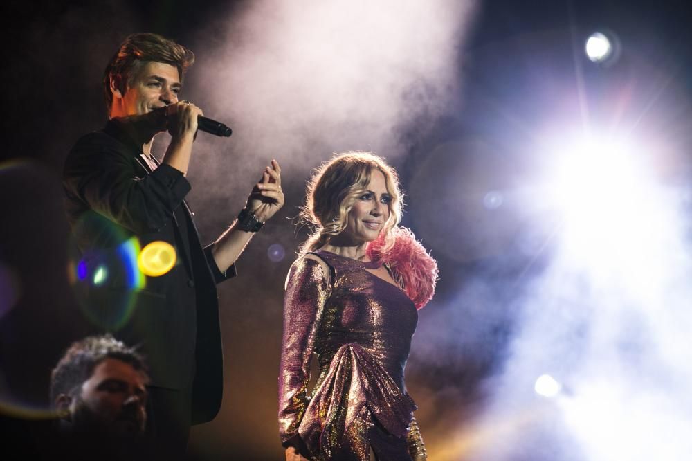 Marta Sánchez y Carlos Baute actúan en Oviedo