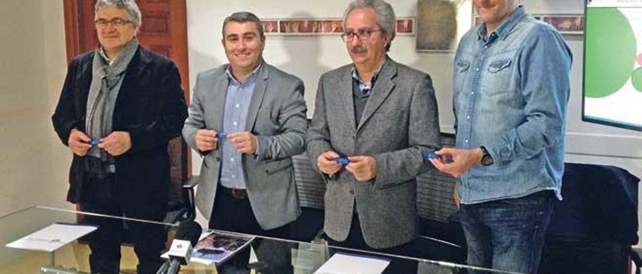 Antoni Rodríguez, Virgilio Moreno, Àngel Garcia y Gori Ferrà presentaron ayer las cuentas.