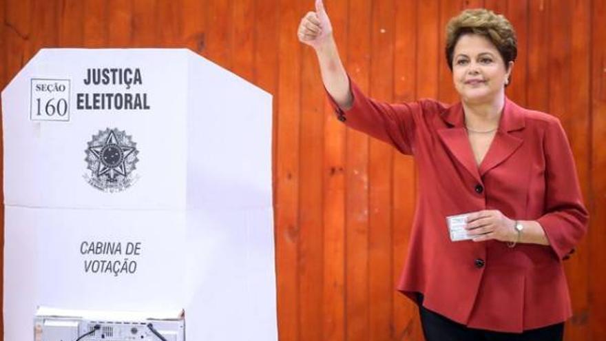 Rousseff y Neves lamentan la agresividad de la campaña electoral