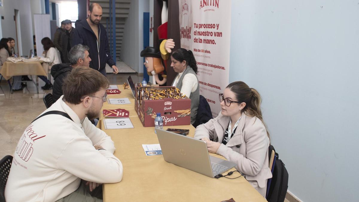 Así ha sido la maratón de entrevista laborales coordinada en Xàtiva