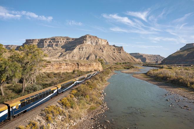 Descubre los bellos paisajes que conectan Denver con Moab.