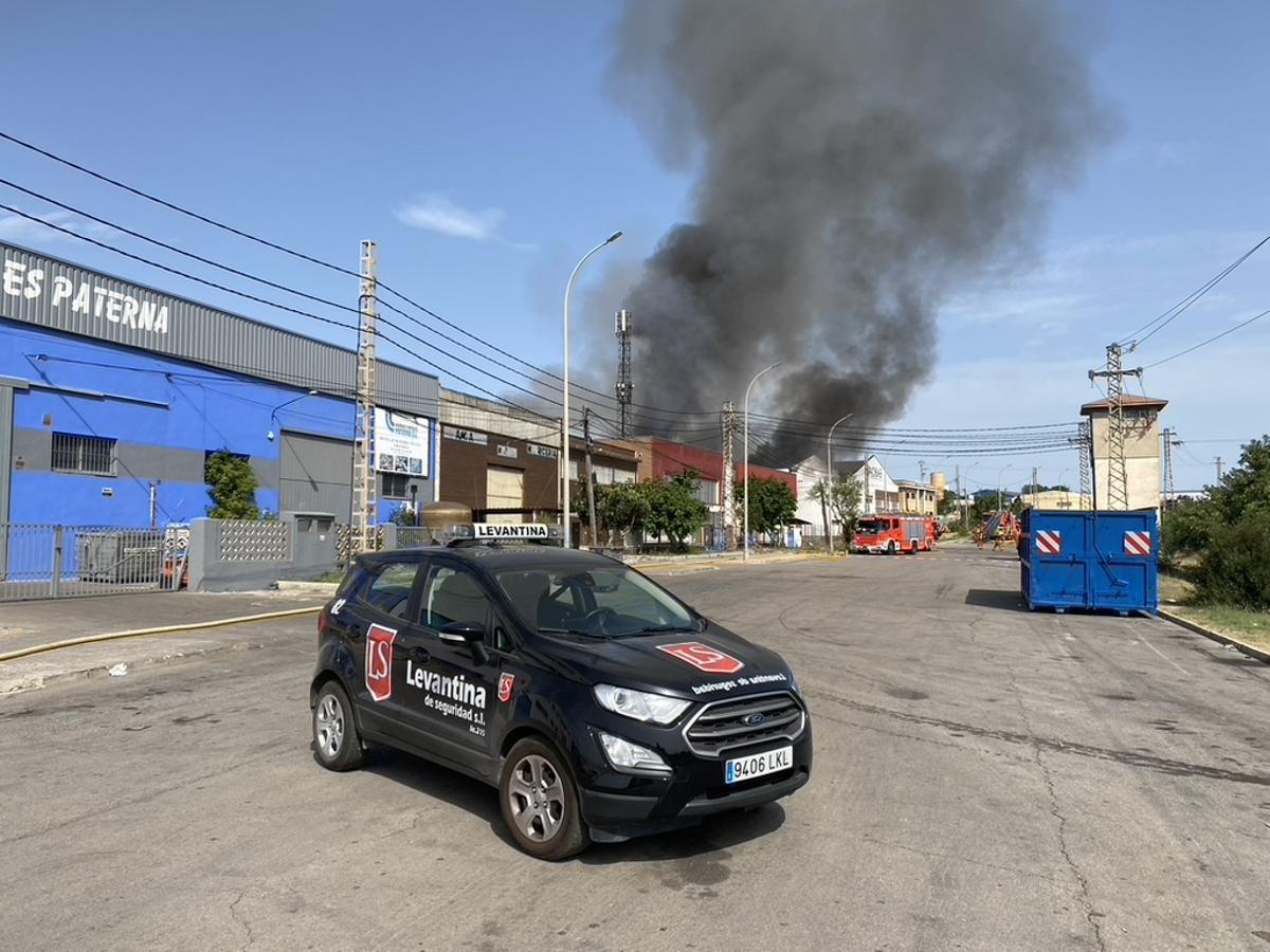 Vehículo de vigilancia en la asistencia en un incendio, en una imagen de archivo.
