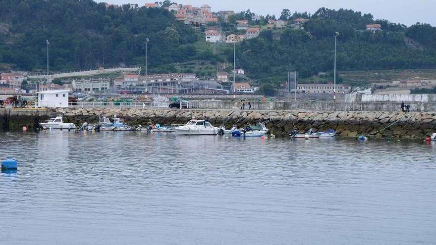 Imagen de la zona en la que se instalará el pantalán de la séptima lista en el puerto de Bueu.