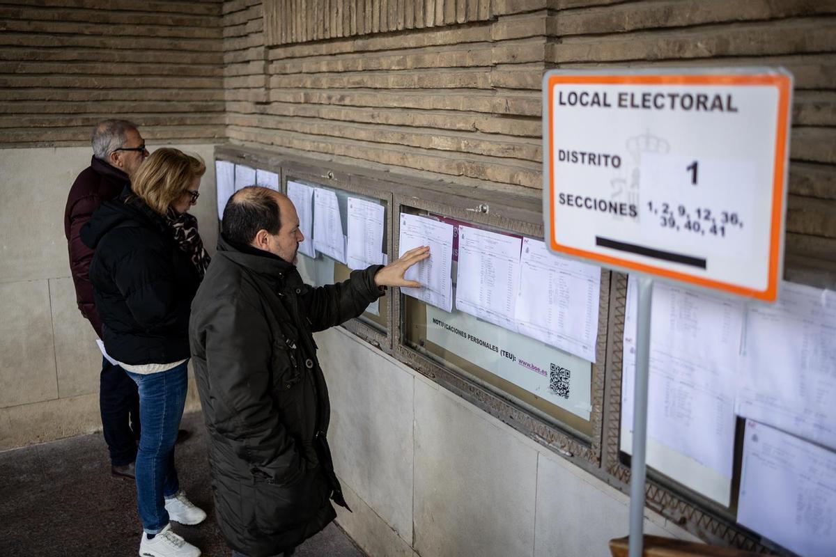 En imágenes | Búscate en la jornada electoral de las elecciones de Aragón 2026