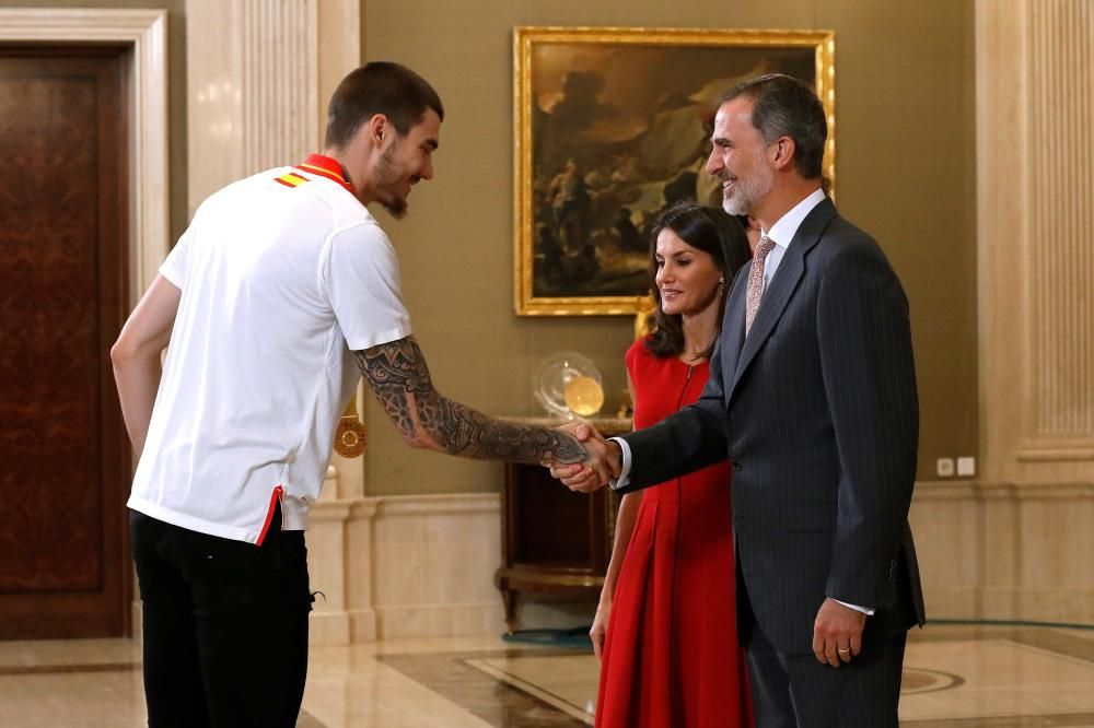 Los Reyes reciben a los campeones del mundo.