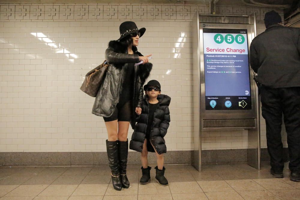 Escenes del dia sense pantalons al metro 2018.