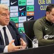 Laporta y Xavi, en la rueda de prensa