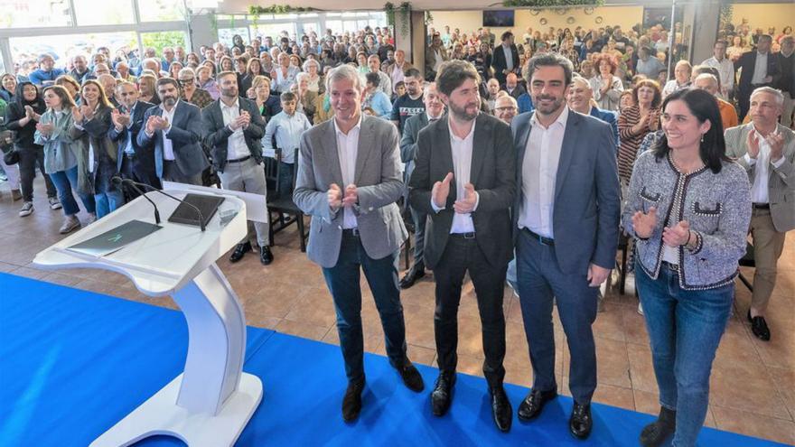 Un momento de la presentación ayer de Diego Calvo. |   // L.O.