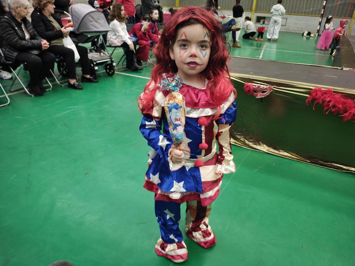 EN IMÁGENES: Salas y Láneo celebran el carnaval con un desfile de disfraces y un concurso de casadiellas