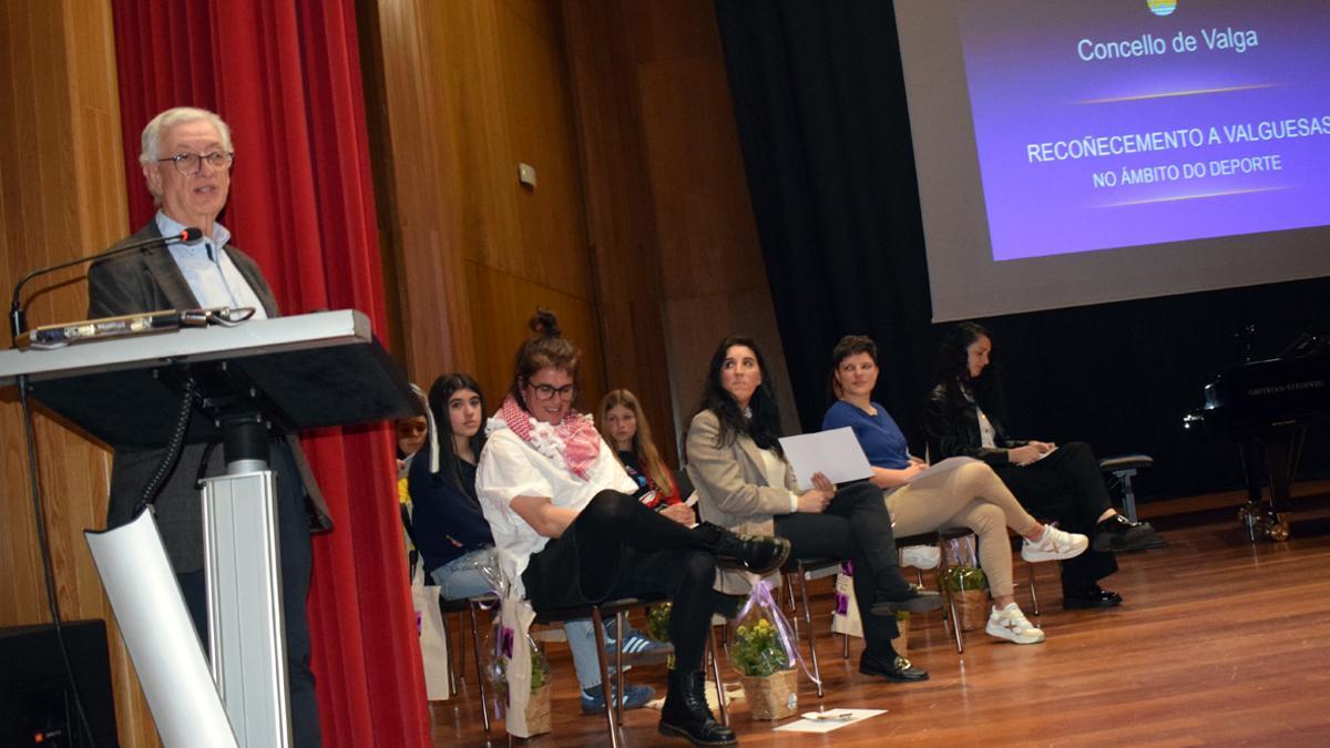 Un momento de la gala de homenaje a las valguesas deportistas, anoche.