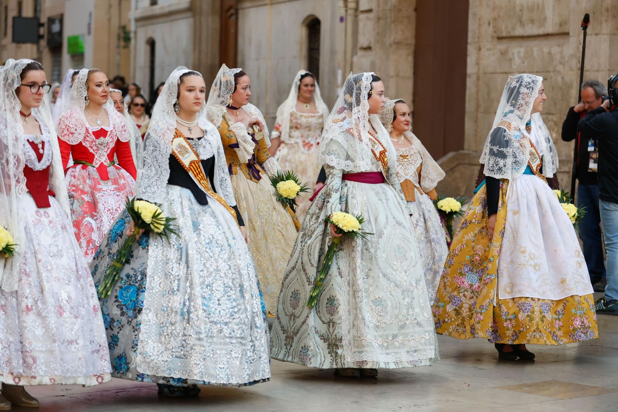 Búscate en el primer día de la Ofrenda en la calle San Vicente entre las 18:00 y las 19:00