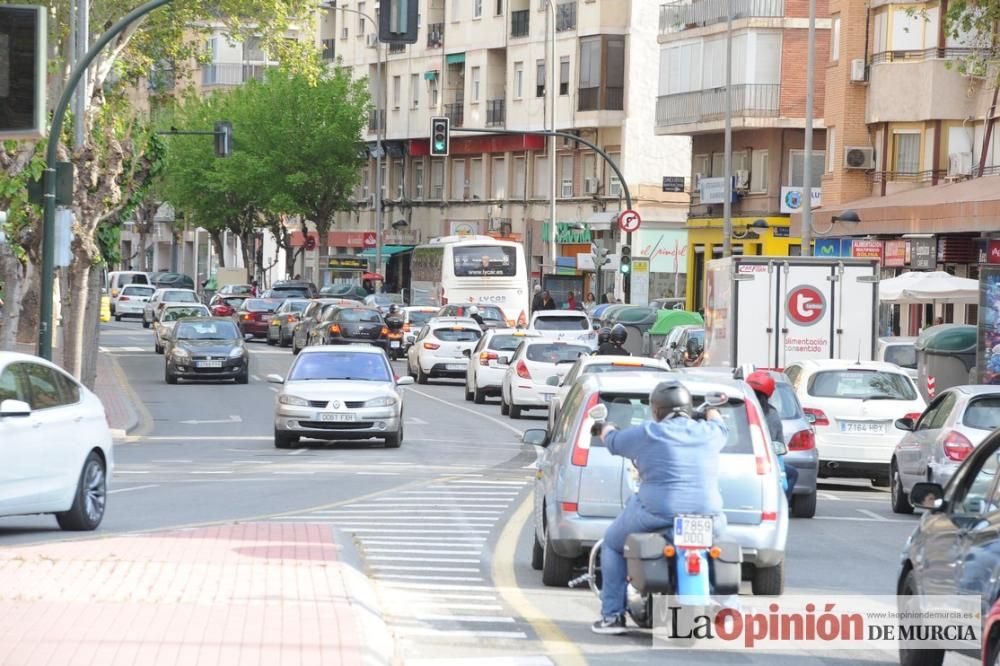 Atascos en Murcia por la protesta de los agricultores en sus tractores