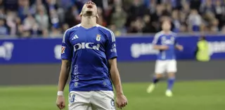 El Oviedo, a llenar sus arcas: los azules quieren sacar 700.000 euros por uno de sus delanteros