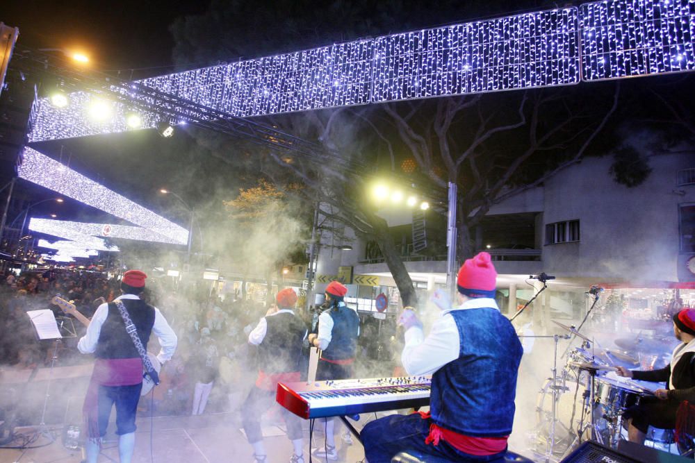 Encesa de llums de Nadal a Platja d'Aro amb els Pastorets Rock