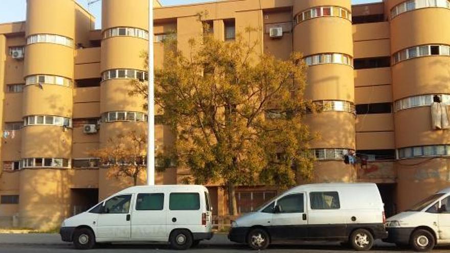 Un taxista de Elche sufre una brutal paliza de un cliente que no pagó