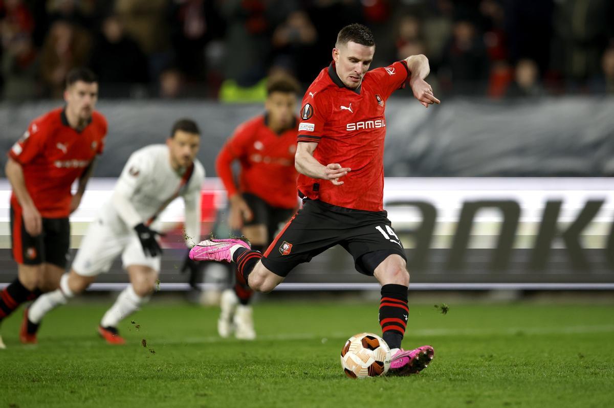 Rennes - Milan: El hattrick de Benjamin Bouchouari