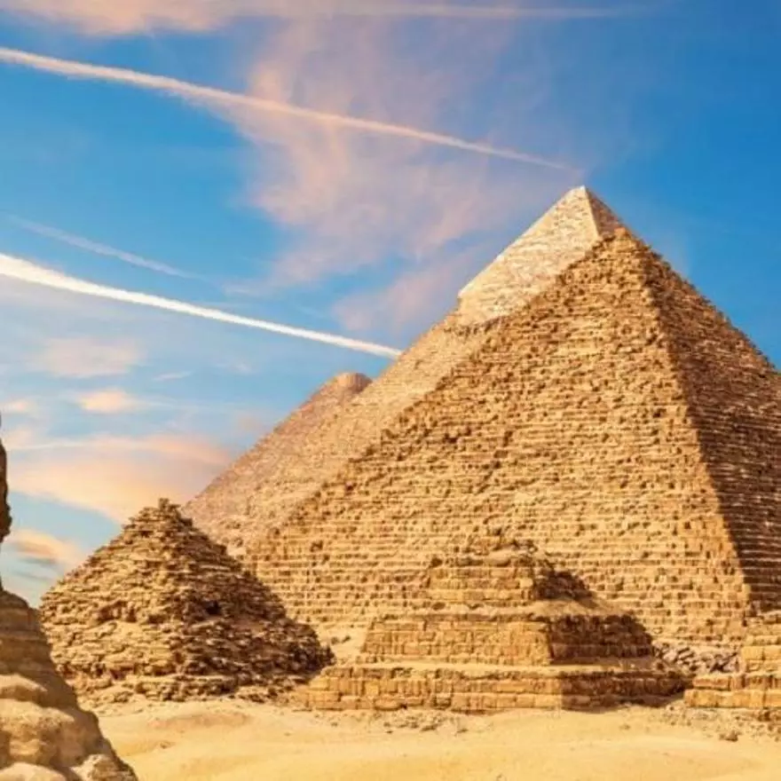 Zahi Hawass, egiptólogo: "Las pirámides están a la vista, pero apenas hemos excavado el 30% de los secretos que guarda el desierto"
