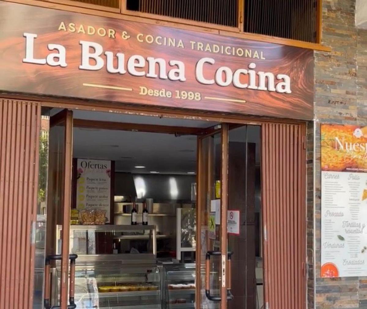 Exterior del asador La buena cocina, en Ciudad Jardín.