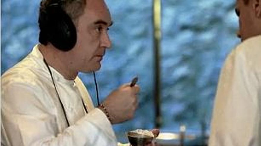 Ferran Adrià, en una escena del documental.