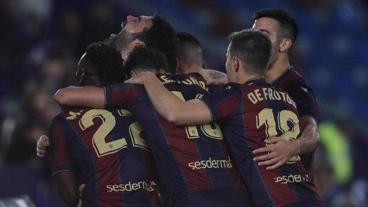 Celebración del gol de Iborra contra el Málaga