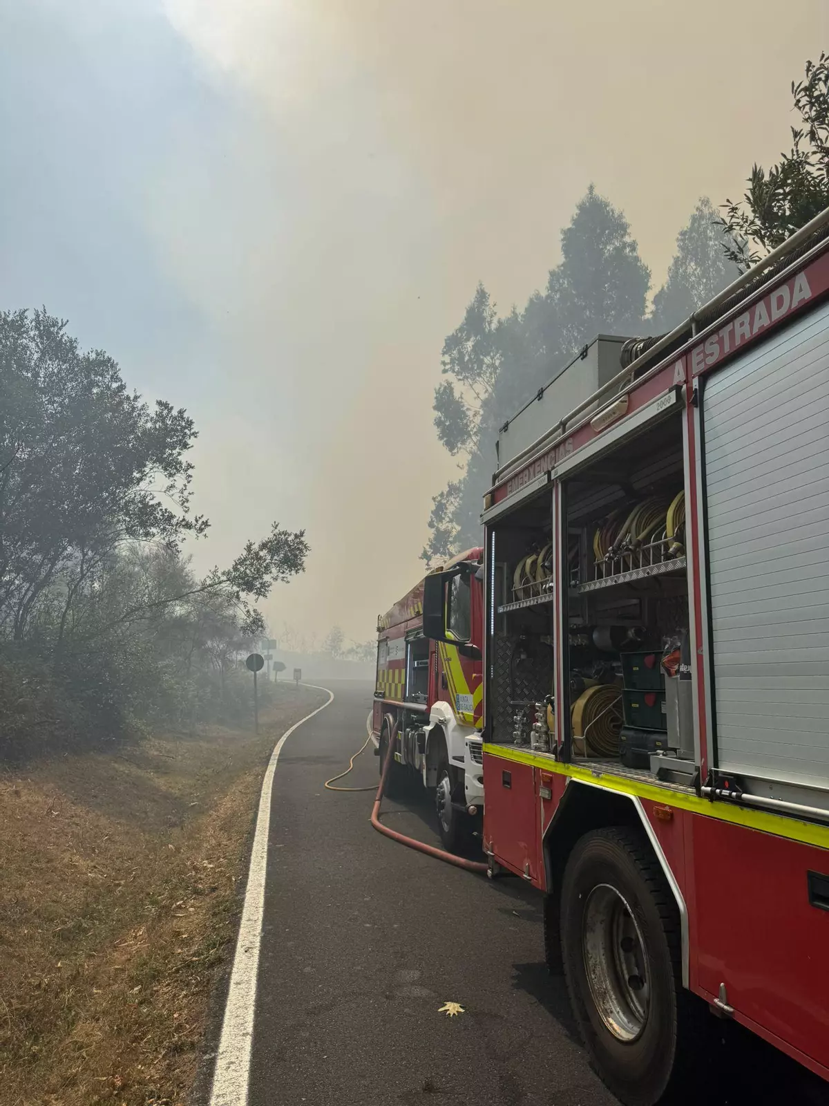 Un incendio arrasa en el monte de Souto más de 20 hectáreas
