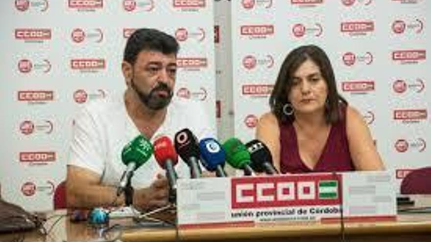 CCOO y UGT exigen a CECO que aclare el concepto de &quot;suavizar las relaciones laborales&quot;