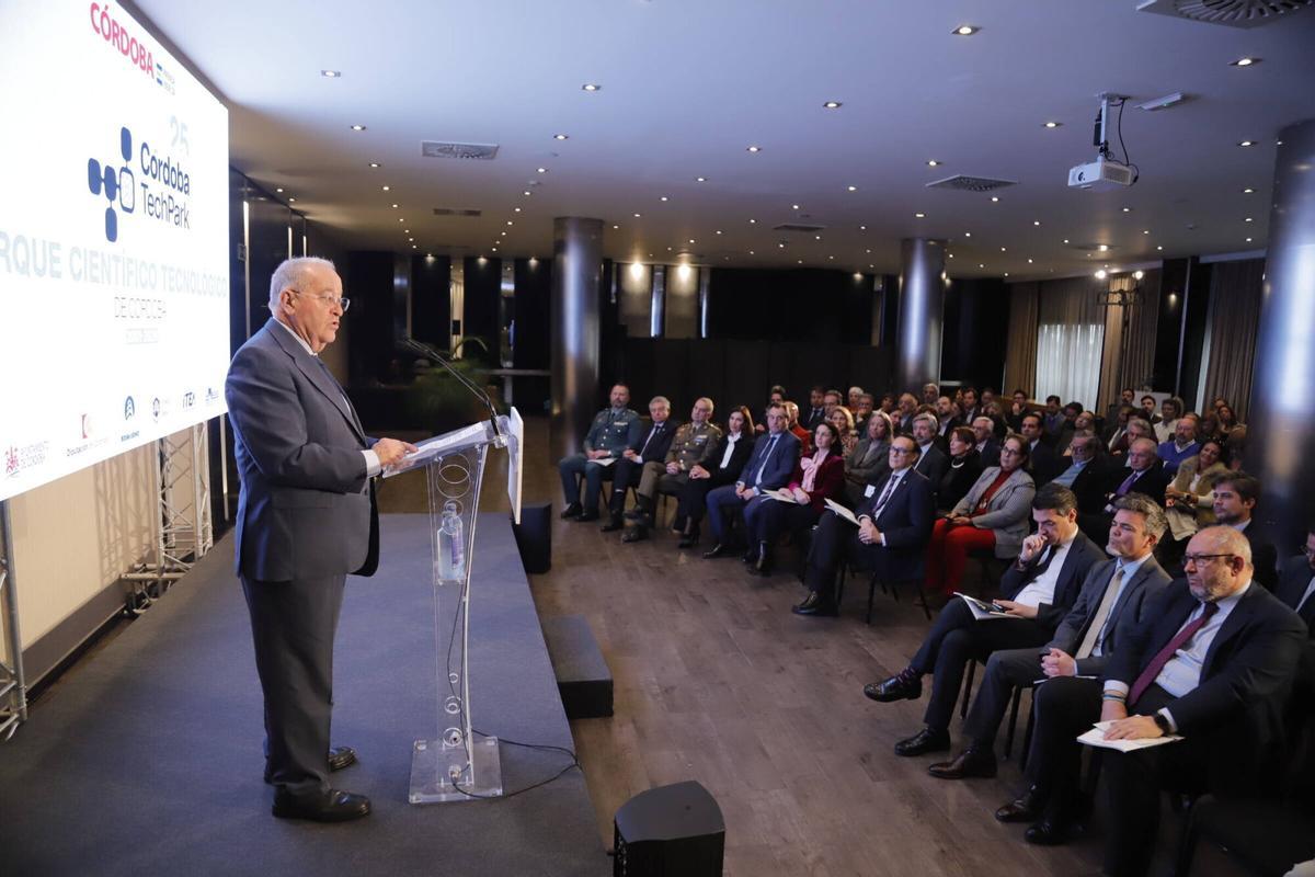 Diario CÓRDOBA edita un libro sobre la efeméride del parque