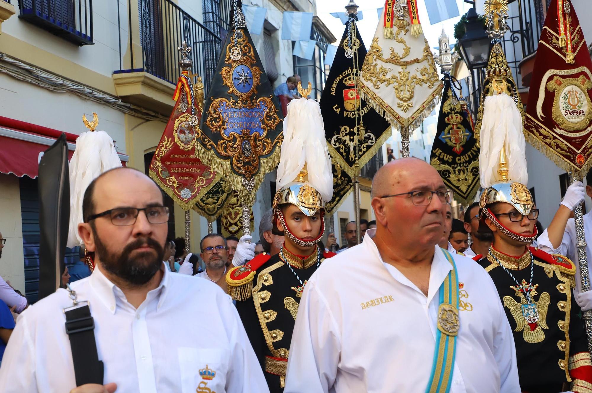 La procesión de la Virgen de los Desamparados en imágenes