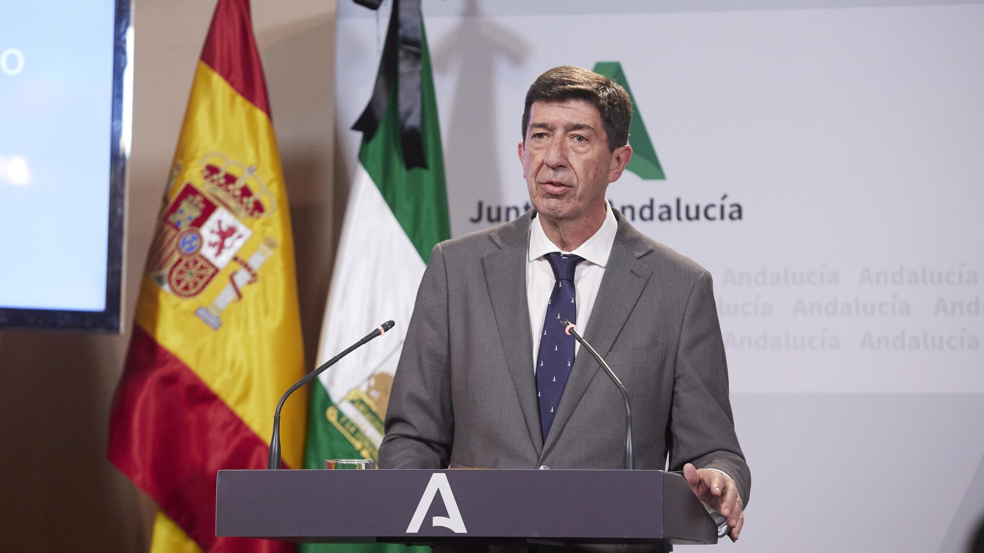 El vicepresidente de la Junta y consejero de Turismo, Juan Marín, durante una rueda de prensa tras el Consejo de Gobierno Andaluz en Sevilla.